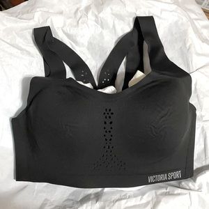 Victoria’s Secret Sport Bra 32C